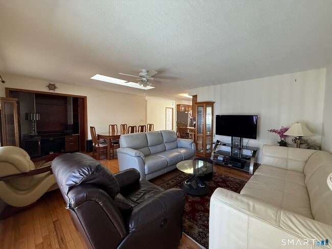 Photo - 14 Daniel Dr Unit 14