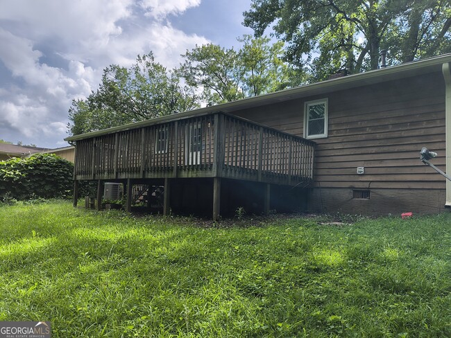 Photo - 1678 Ridgeview Dr NW