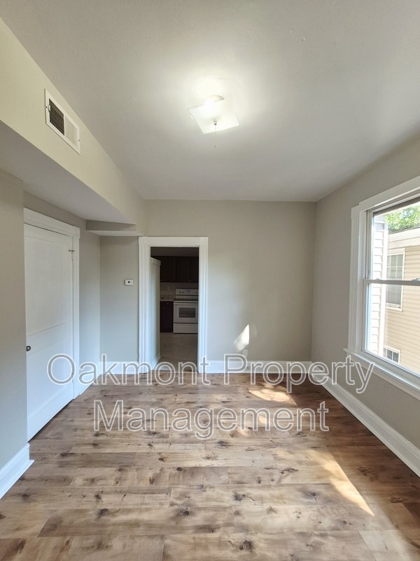 Photo - 3209 3rd Ave