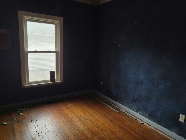 Photo - 203 W Lindell St