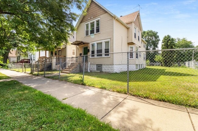 Building Photo - 257 W 109th Pl Rental