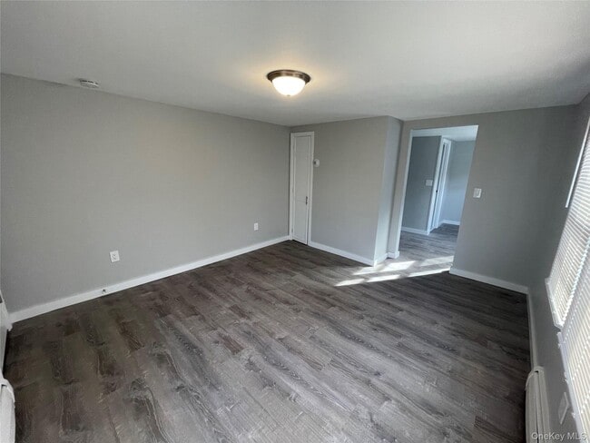 Building Photo - 21 Collegeview Ave Unit 21-4
