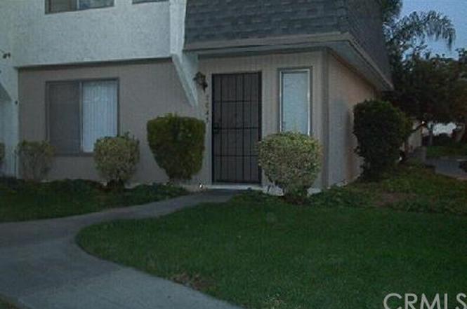 Photo - 1045 Clark St