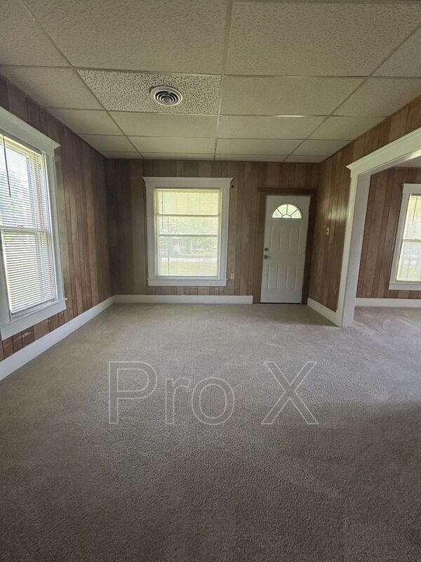 Photo - 2811 N Michigan St