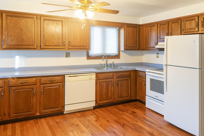 Photo - 2735 Alder Creek Dr N Unidad Townhouse in Wheatfield