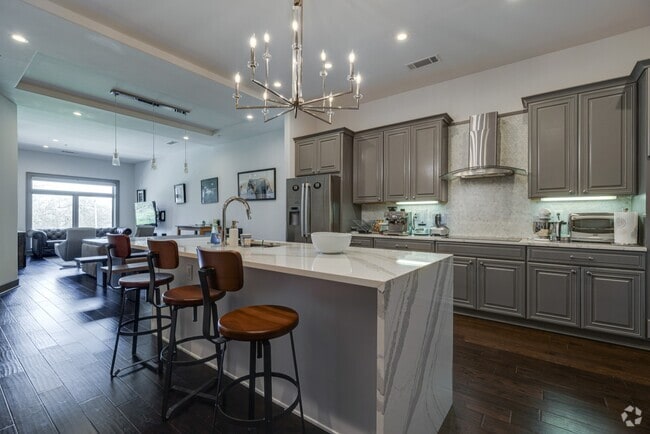 Building Photo - 2905 Parthenon Ave Unit 305 Rental