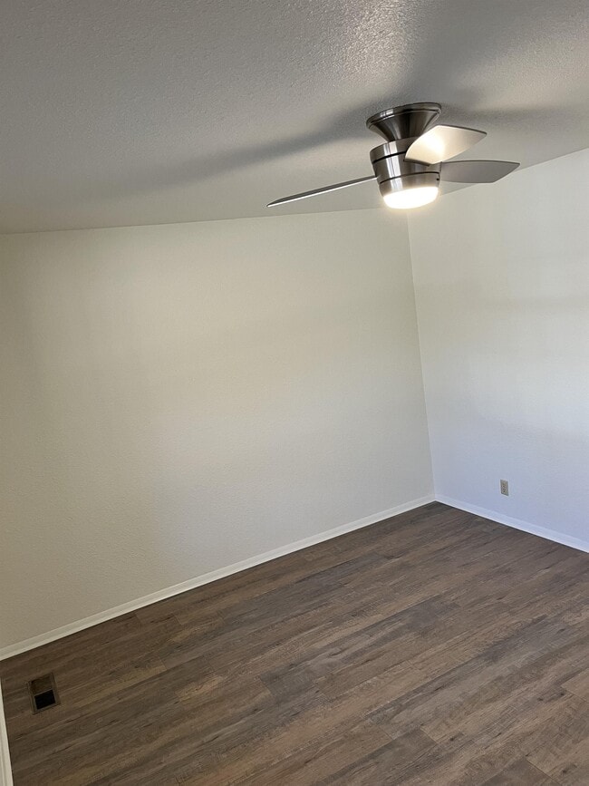 Photo - 135 Orchard Dr