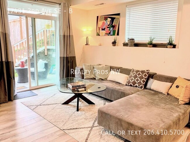 Photo - 17431 3rd Ave SE