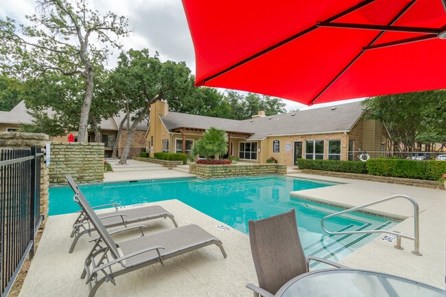 Woodchase Apartments