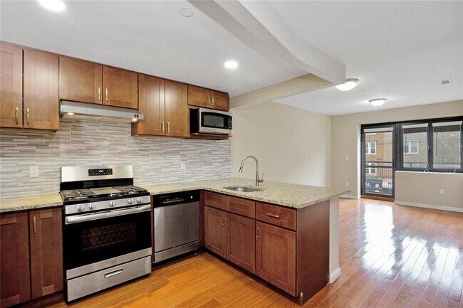 Photo - 172-18 Jamaica Ave Unit 501