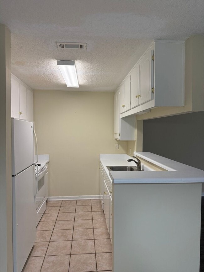 Photo - 115 Woodberry Dr