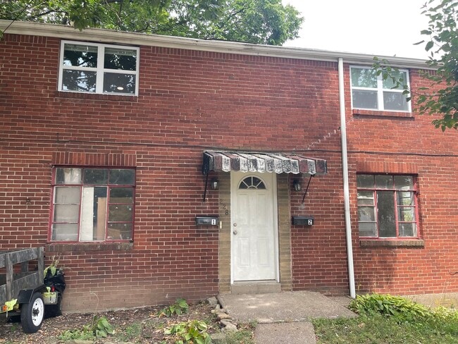 Building Photo - 228 Ridgewood Ave Unit #2 Rental