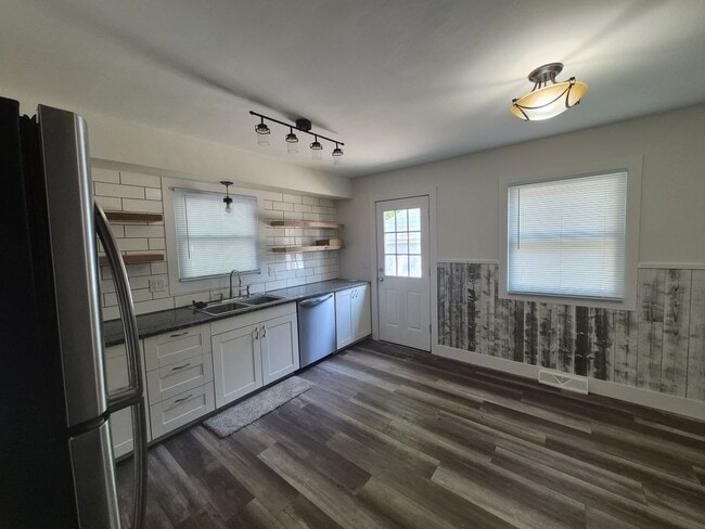 Photo - 4220-4226 Wilson Ave SW