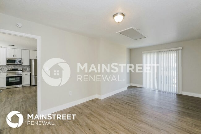 Photo - 512 Wildwood Dr