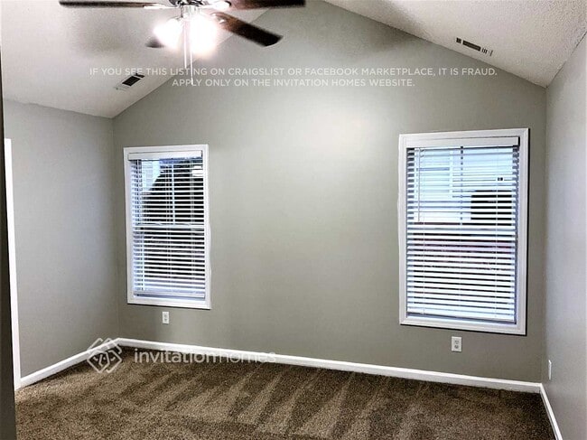 Photo - 3785 Pine Village Pl