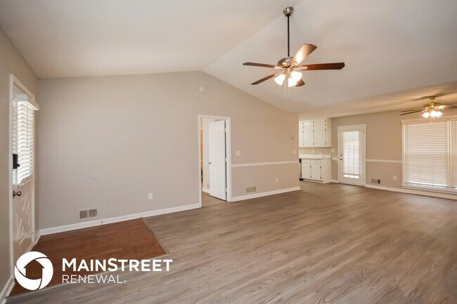 Photo - 4801 Cedar Brook Dr SE