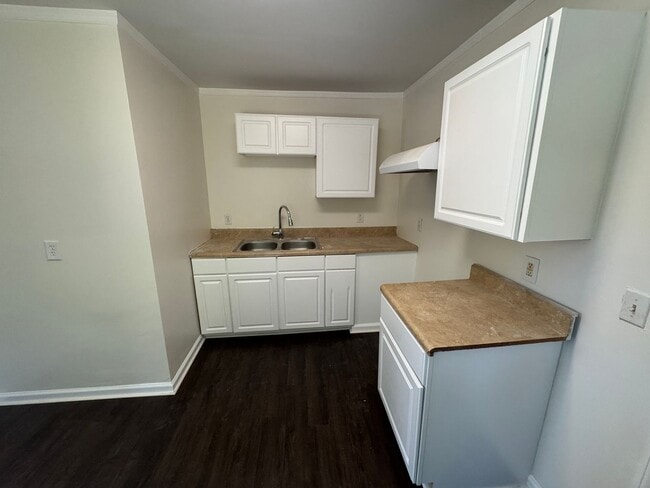 Photo - COZY 2/1 HOME MINUTES FROM DOWNTOWN COLUMBIA