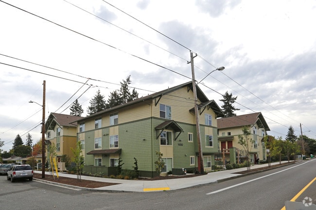 Photo - Irish Moss Plaza Apartments