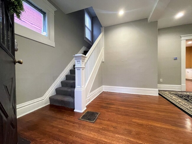 Photo - 381 Alden Ave