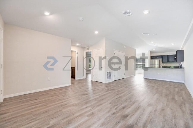 Photo - 12009 Henley Ave