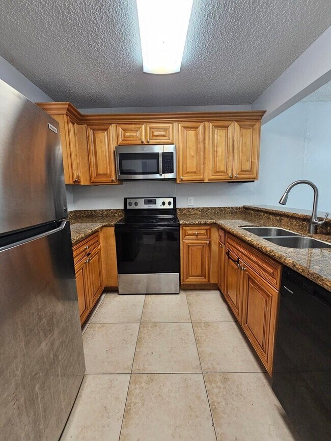 Photo - 1453 Lake Crystal Dr