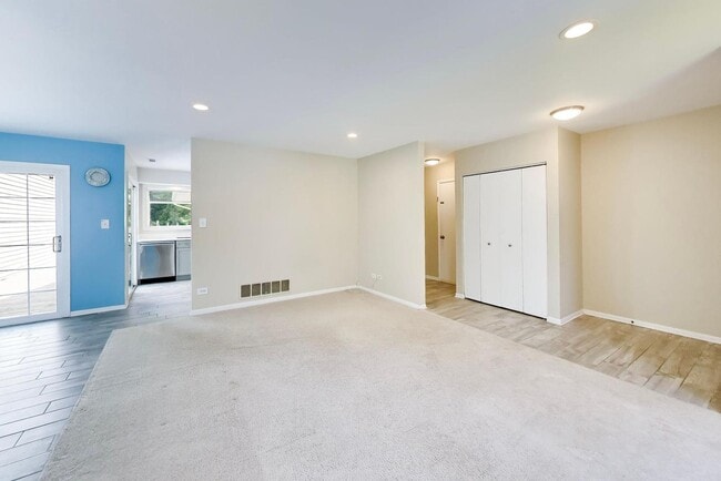 Photo - 106 Regency Dr