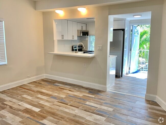 Building Photo - 5707 NE Miami Ct Unit 2 Rental