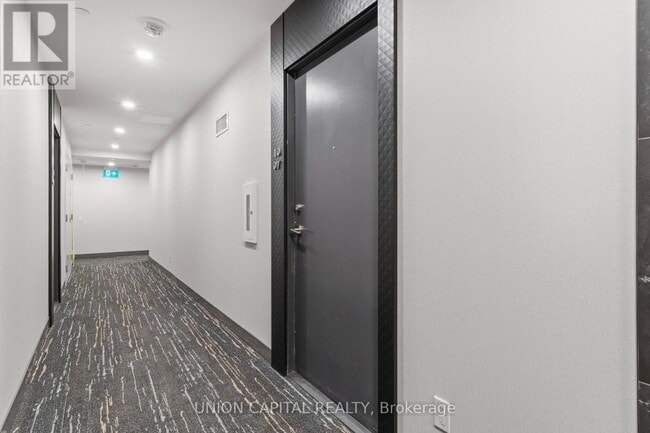 Photo - 8 Wellesley St W Unit 1007