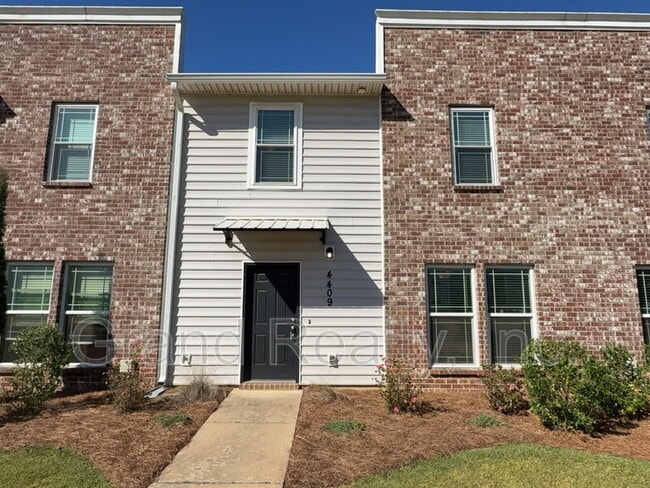 Building Photo - 4409 Village Oak Ln