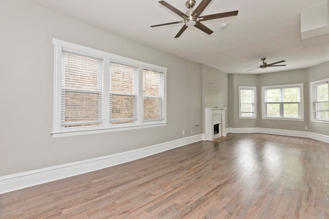 Photo - 1324 Byron W St Unidad 2