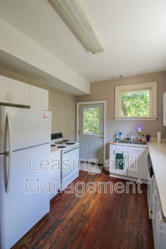 Photo - 208 Calhoun St Unit B