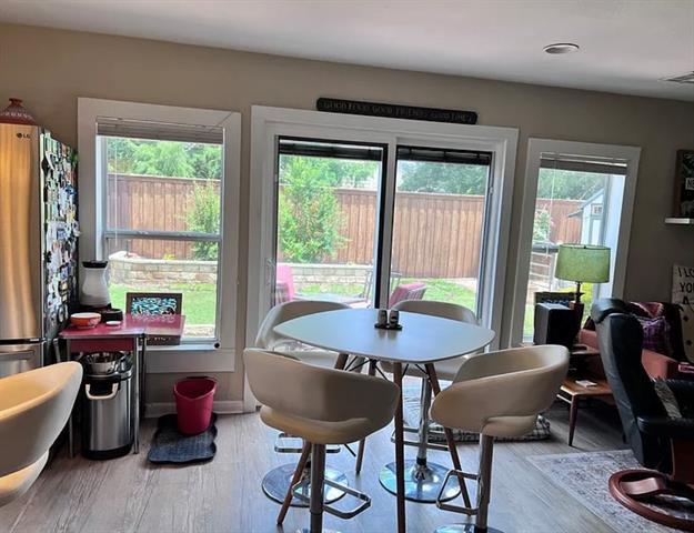 Photo - 208 N Walnut St