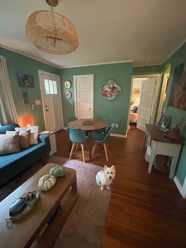 Photo - 4425 Holmes Ave