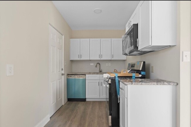 Photo - 474 E Norwich Ave Unit B