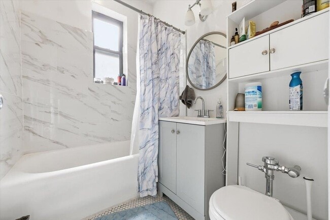 Photo - 56 Glenwood Ave Unit 26