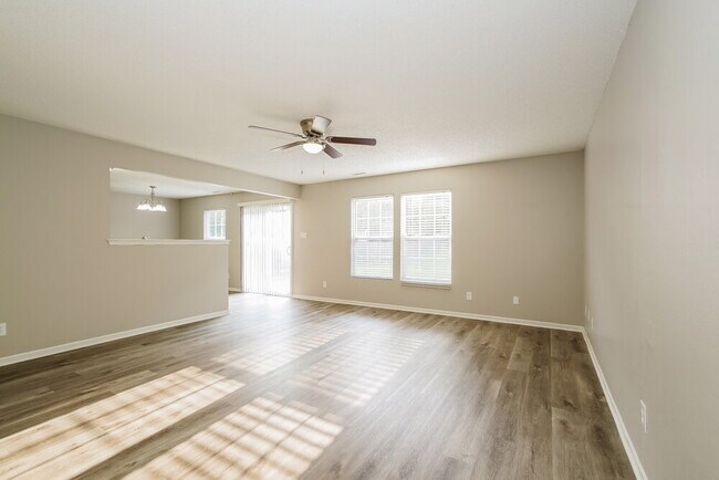 Photo - 6301 Monteo Ln