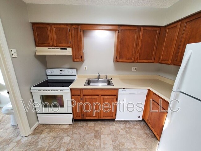 Photo - 2016 St Paul Dr