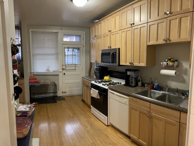 Photo - 1408 W Warner Ave Unit 1W