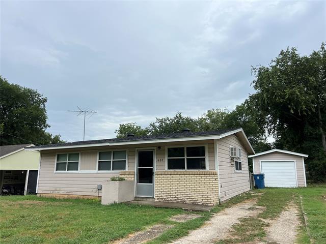 Building Photo - 607 W Atchley Dr