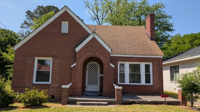 Front - 402 E Mulberry St Rental
