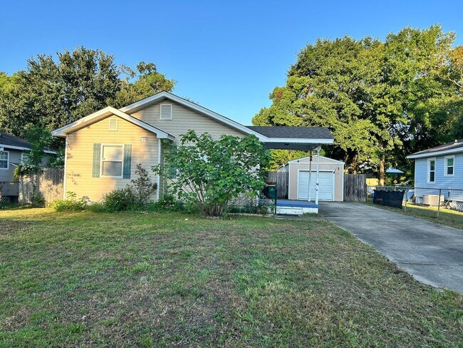 179 Dahlia St