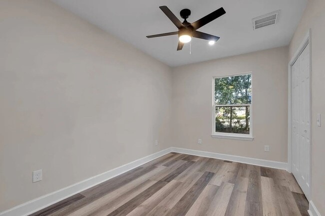 Photo - 2034 Harold Ct