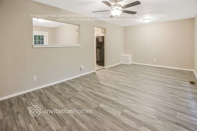 Photo - 3473 Pinehill Dr