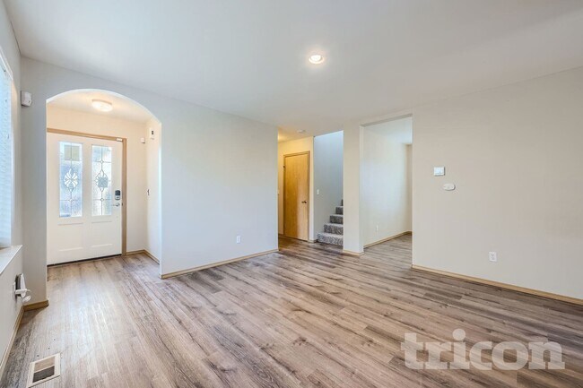 Photo - 2820 187th St E
