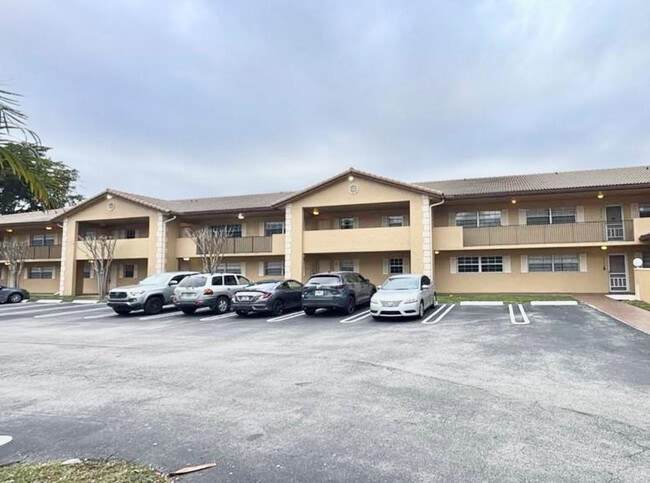 Building Photo - 2966 Coral Springs Dr