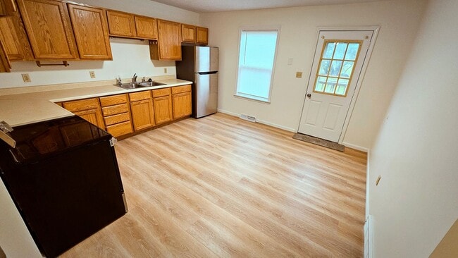 Photo - 1822-1824 Sawmill PL Unit 1824 Sawmill PL
