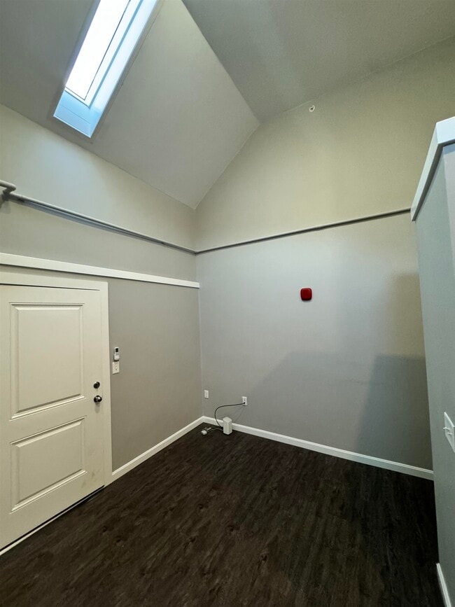 Photo - 50 Monarch Wy Unit 202