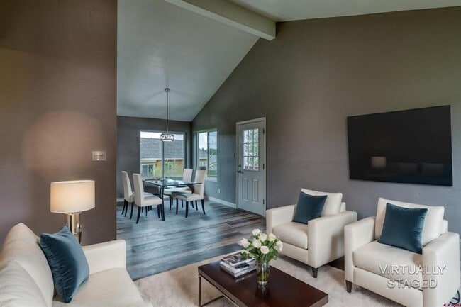 Photo - Single Family 2BR/2BTH Close to Town!