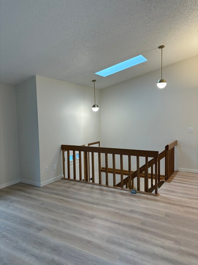 Photo - 830 Dover St