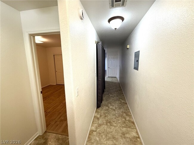 Photo - 448 Comstock Ave